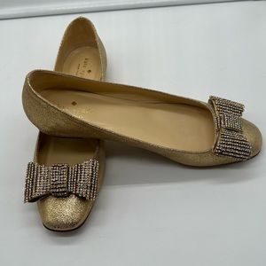 Kate Spade Noelle Gold/Crinkle Metallic Jeweled Bow Flats Size 8